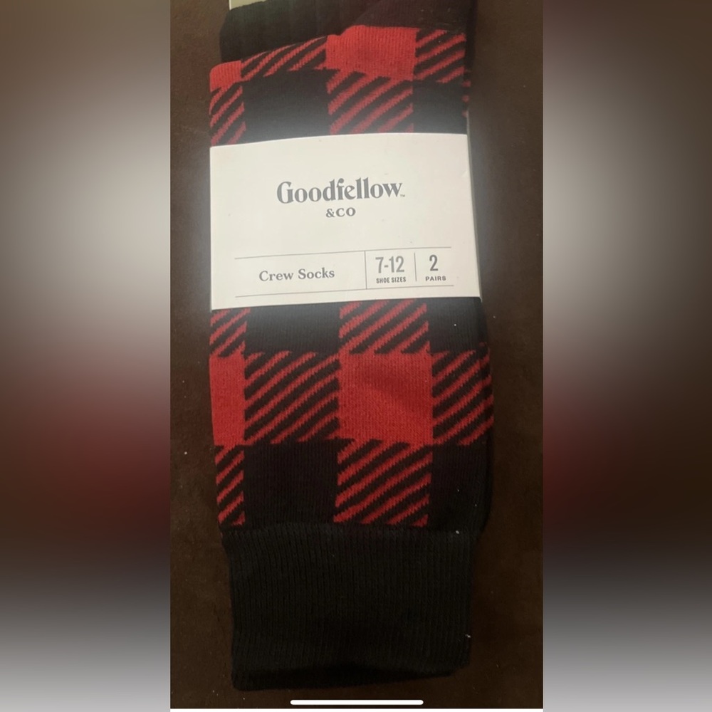 Goodfellow Crew Socks 2 Pair Mens 7-12 Red Black Plaid Buffalo Check Casual NWT